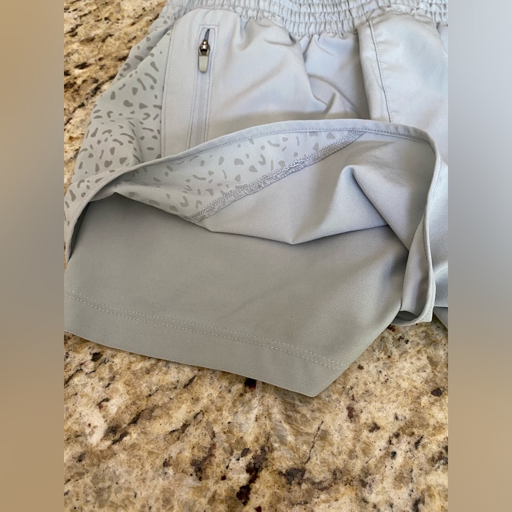 EUC MPG athletic short size xs in grey - Picture 6 of 9